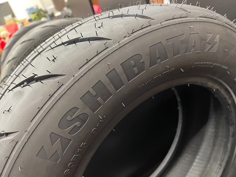 シバタイヤ  185/60R14    180コンパウンド　4本セット(送料込み)